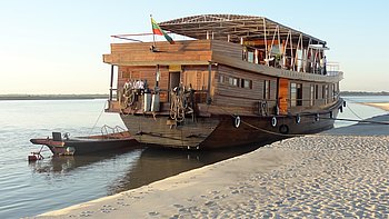 Das Schiff ist aus Teakholz gebaut