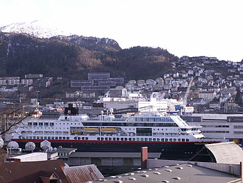 MS Trollfjord