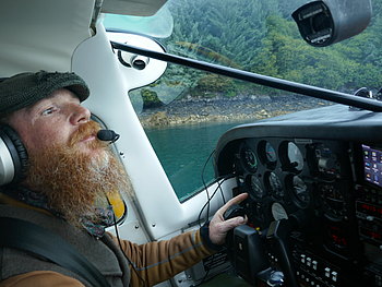 Mit dem Flugzeug in den Nationalpark