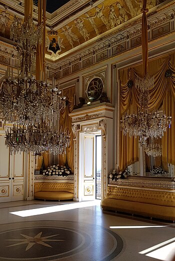 Im Spiegelsaal des Schlosses von Corigliano